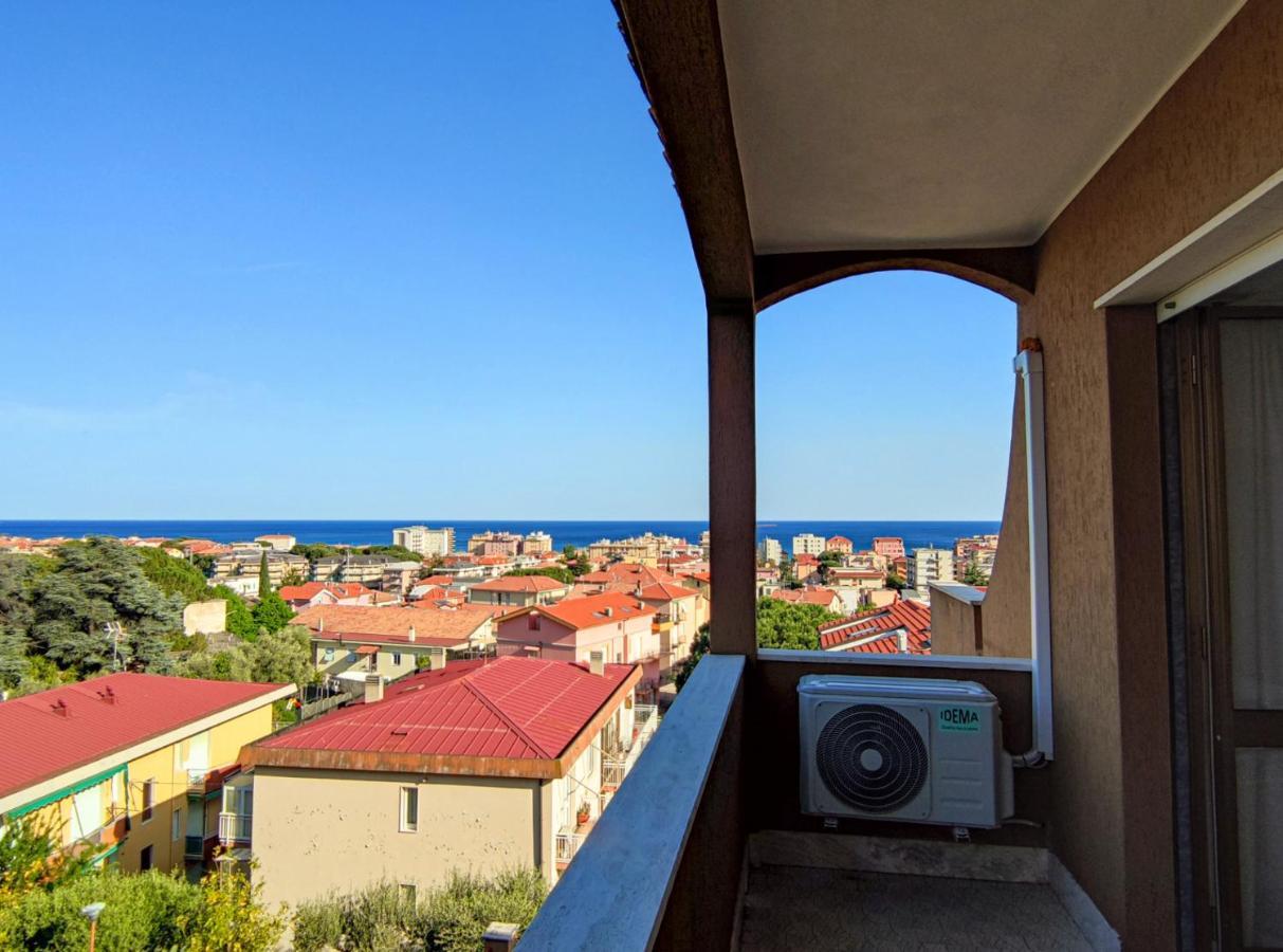 Apartament Bella Vista - By Ligooria Pietra Ligure Zewnętrze zdjęcie